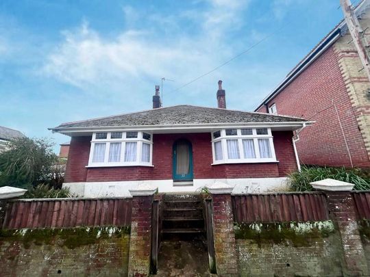 2 bedroom detached bungalow to rent - Photo 1