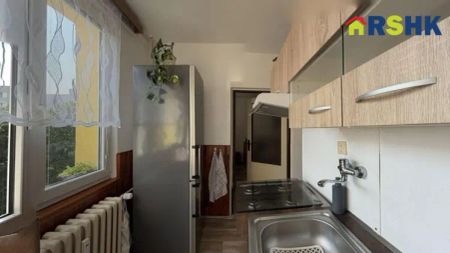 Pronájem bytu 2+1 s balkonem a sklepem, Formánkova ulice, HK - Photo 3