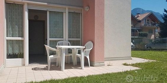Posto in stanza doppia per ragazza con giardino - Photo 3