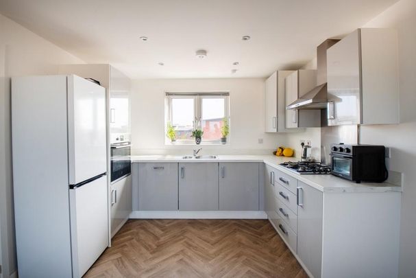 2 bedroom penthouse to rent - Photo 1