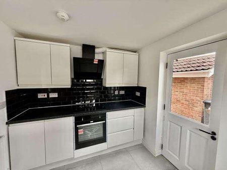 Edale Close, Derby, DE22 - Photo 2