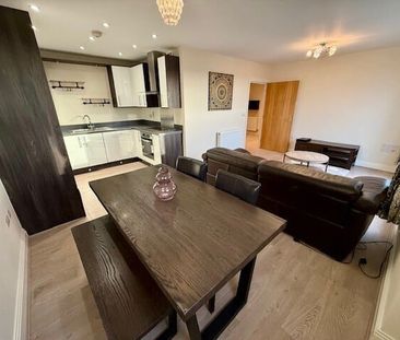 Heron Way, Maidenhead - Photo 2