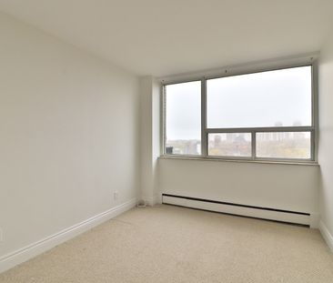 2 Bedrooms - Photo 2