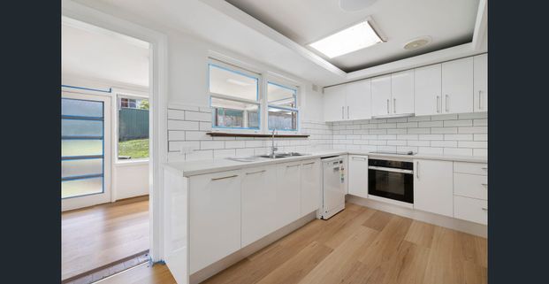 Family Favourite In Ultra-Convenient Locale - Photo 1