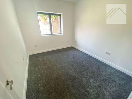 Friern Gardens, Wickford, SS12 - Photo 3