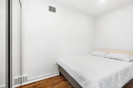 Fully Furnished and Refurbished One Bedroom Unit - Photo 5