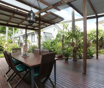 Modern Classic with Dual Living! - Photo 4