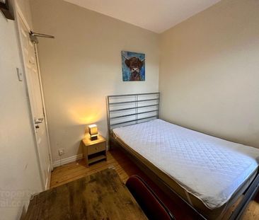 Donegall Road, Room 3, BT125NB, Belfast - Photo 5