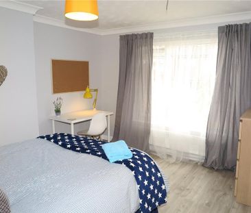 4 bedroom end of terrace house to rent - Photo 6