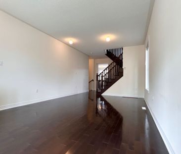 For Lease - 202 Harbord Street, Markham, Ontario - Photo 3