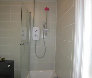 3 bedroom terraced house to rent - Photo 6