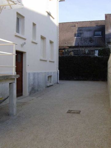 Location Appartement 1 pièce 43m² BESANCON 25000 - Photo 3