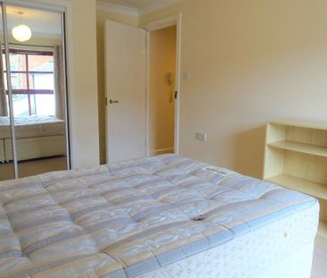 2 Bed Flat - Photo 1