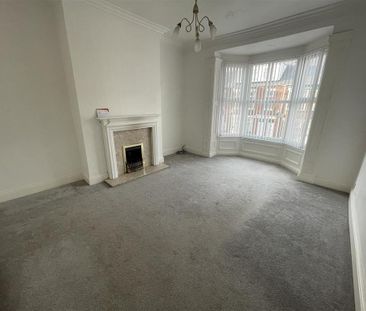 3 bedroom apartment to rent - Photo 1