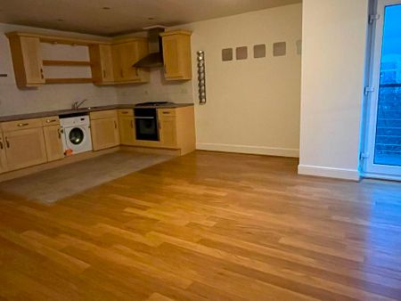 2 bedroom flat to rent - Photo 3