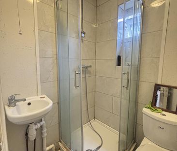 1 bedroom house of multiple occupation to rent - Photo 4