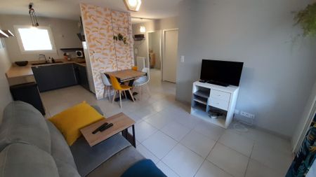 Onet le Chateau - T2 Meublé avec terrain + parking réservé - Photo 3