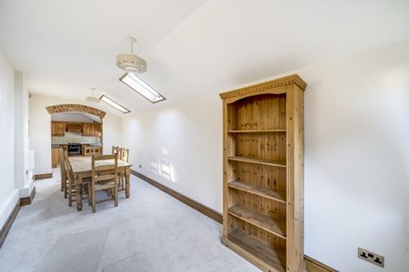 3 bedroom house to rent - Photo 3