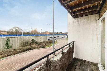 1 Bed Flat, Newham Way, E6 - Photo 3