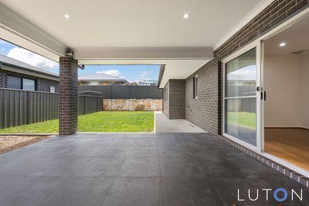 32 Leon Street, Googong NSW 2620 - House For Rent | Domain - Photo 5