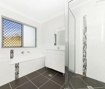 26B Channel Street, Bushland Beach QLD 4818 - Townhouse For Rent | ... - Photo 4