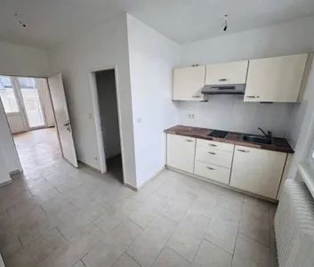 Charmante 1-Zi-Wohnung mit Balkon in 1100 Wien, U-Bahn-Nähe, gepflegt & modern! - Foto 1