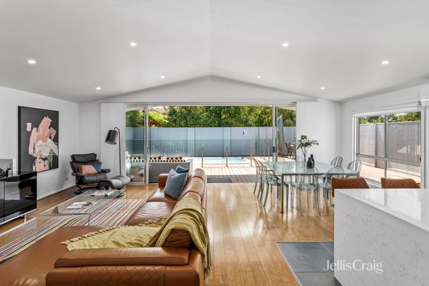 42 Peel Street, Newport VIC 3015 - House For Rent | Domain - Photo 1