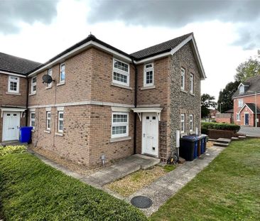 2 bedroom end of terrace house to rent - Photo 2