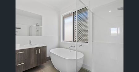 Brand New Contemporary Family Home with Modern Comforts - Photo 5