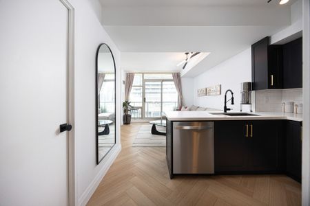 For Lease - 10 Navy Wharf Court Unit# 1705, Toronto, Ontario - Photo 4