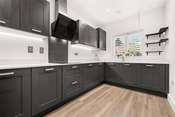 4 bedroom house to rent - Photo 1