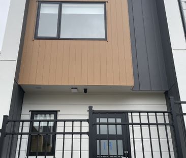 37 Fantail Place, Avondale - Photo 6