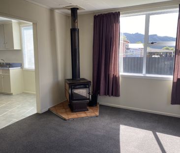 Cosy 2 Bedroom Home in Clouston Park - Photo 5