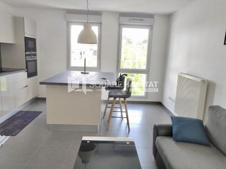 Location Appartement 2 pièces 47m² LILLE 59800 - Photo 3