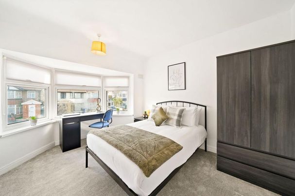 1 bedroom in a house share to rent - Photo 1