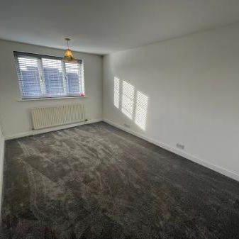 3 bedroom Detached house To Let - Photo 1