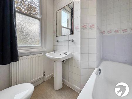 4 bedroom maisonette to rent - Photo 4