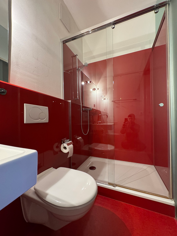 WOHNEN IN EINEM HISTORISCHEN GEBÄUDE MIT GROSSEM GARTEN! - Photo 4