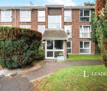 2 bedroom apartment to rent The Mall, Dunstable, Bedfordshire, LU5 - Photo 3