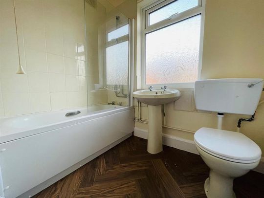 2 bedroom house to rent - Photo 1