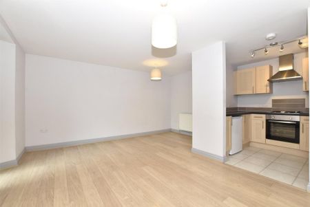 1 bedroom apartment to rent - Photo 4