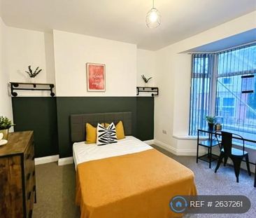 1 bedroom in a house share to rent - Photo 1