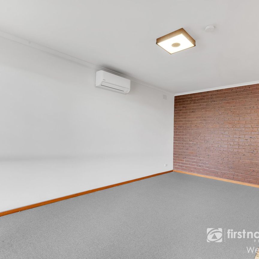 Tarneit And Tidy Unit - Photo 1