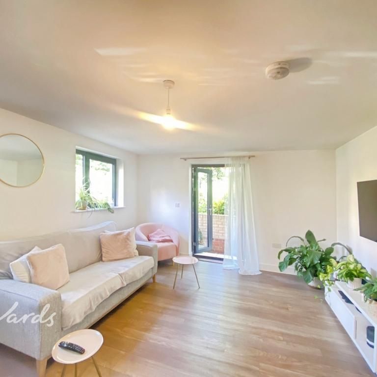 1 bedroom apartment to rent - Photo 1