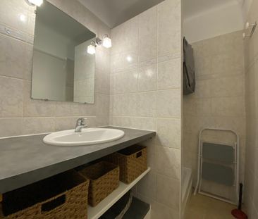 « AVIGNON EM - STUDIO MEUBLÉ 29.4M² AVEC BALCON » - Photo 2