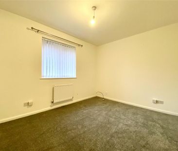2 bedroom semi-detached house to rent - Photo 4
