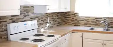 3 Bedroom/1.5 Bath Main Floor- Kitchen Renovated/Windows- Pets ok | 322 Falwood Way NE, Calgary - Photo 1