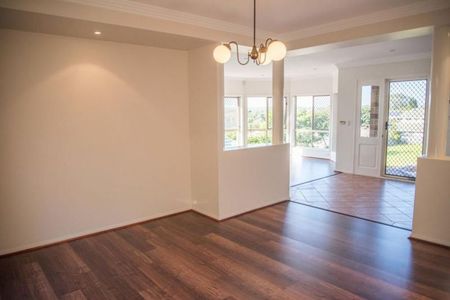 29 Gretna Street, Mansfield, QLD 4122 - Photo 3