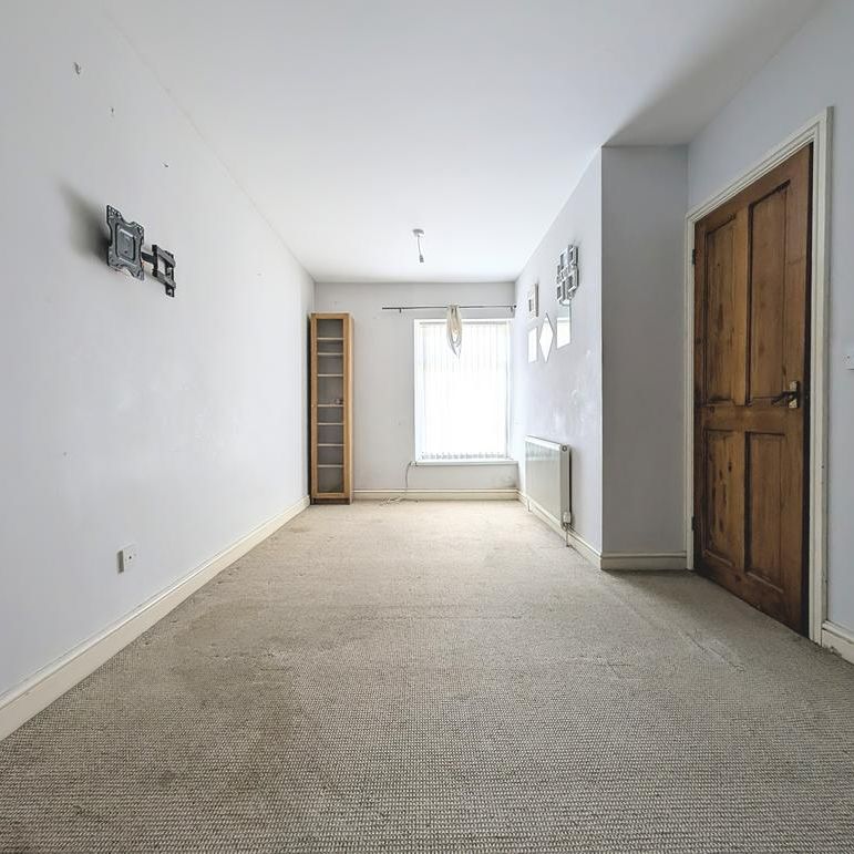 3 bedroom property to rent - Photo 1
