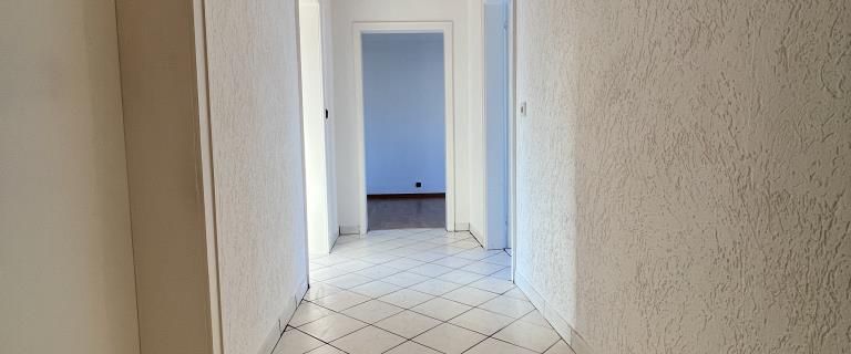 Schicke 3 Zimmerwohnung mit Balkon in gefragter Lage im Delmenhorster Stadtnorden - Photo 1